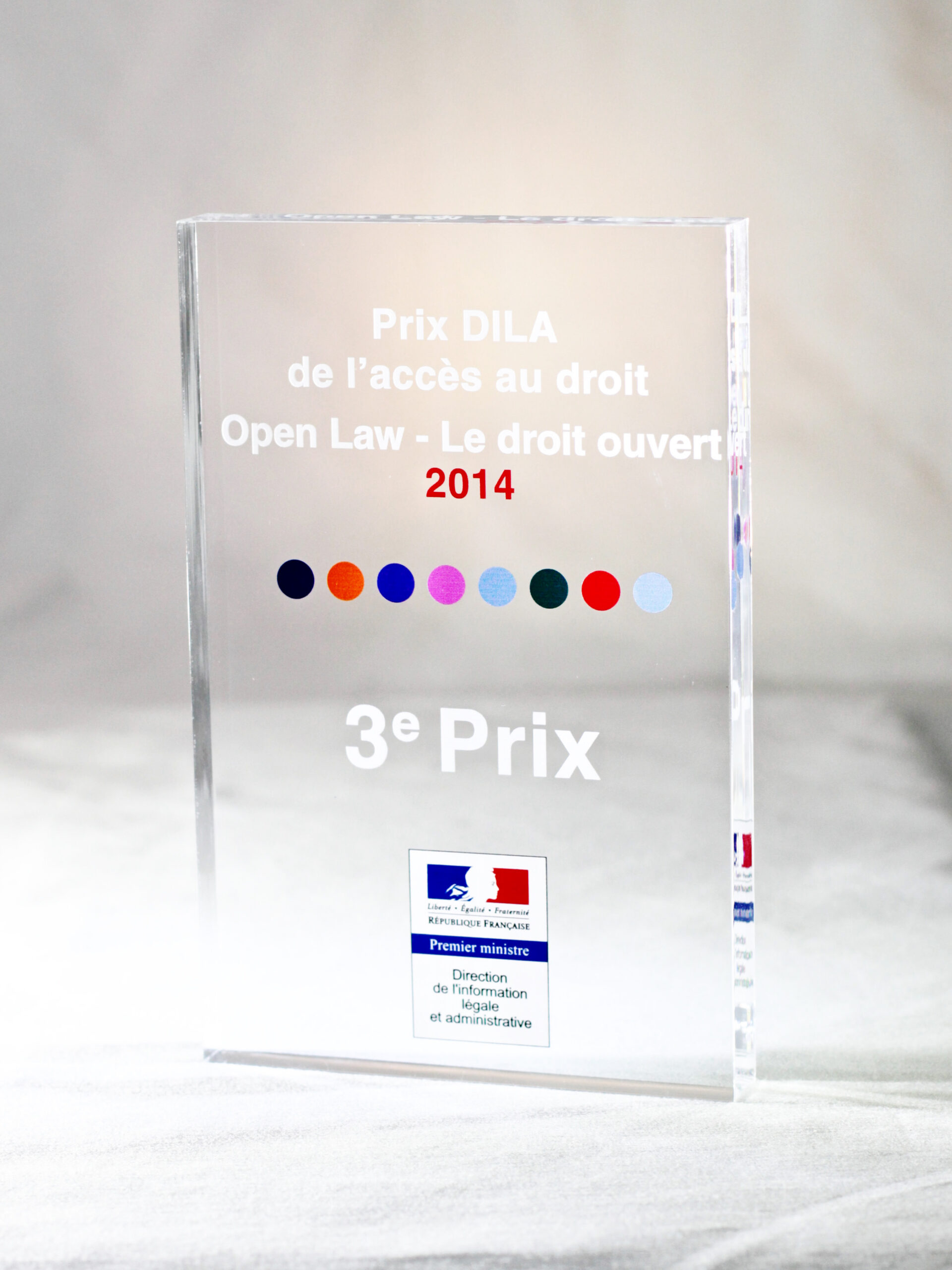 Trophée plexi Tombstone 5 – Plexi Communication